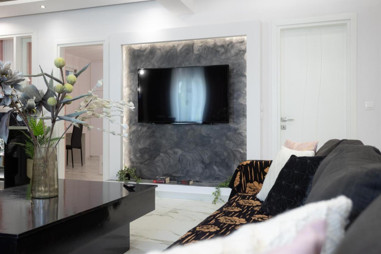 Nina'S Luxury Apartments Virós Eksteriør bilde